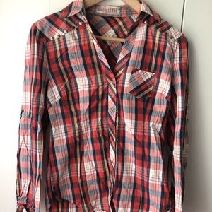 RED CHECKERED BUTTON UP SHIRT